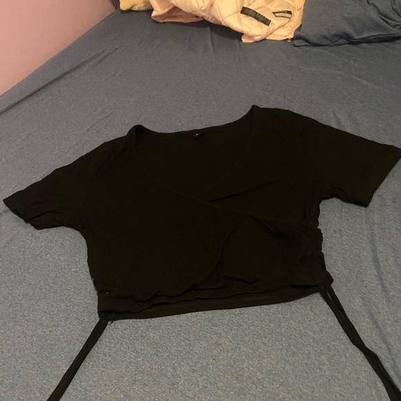 Crop top V neck - Picture 2 of 2